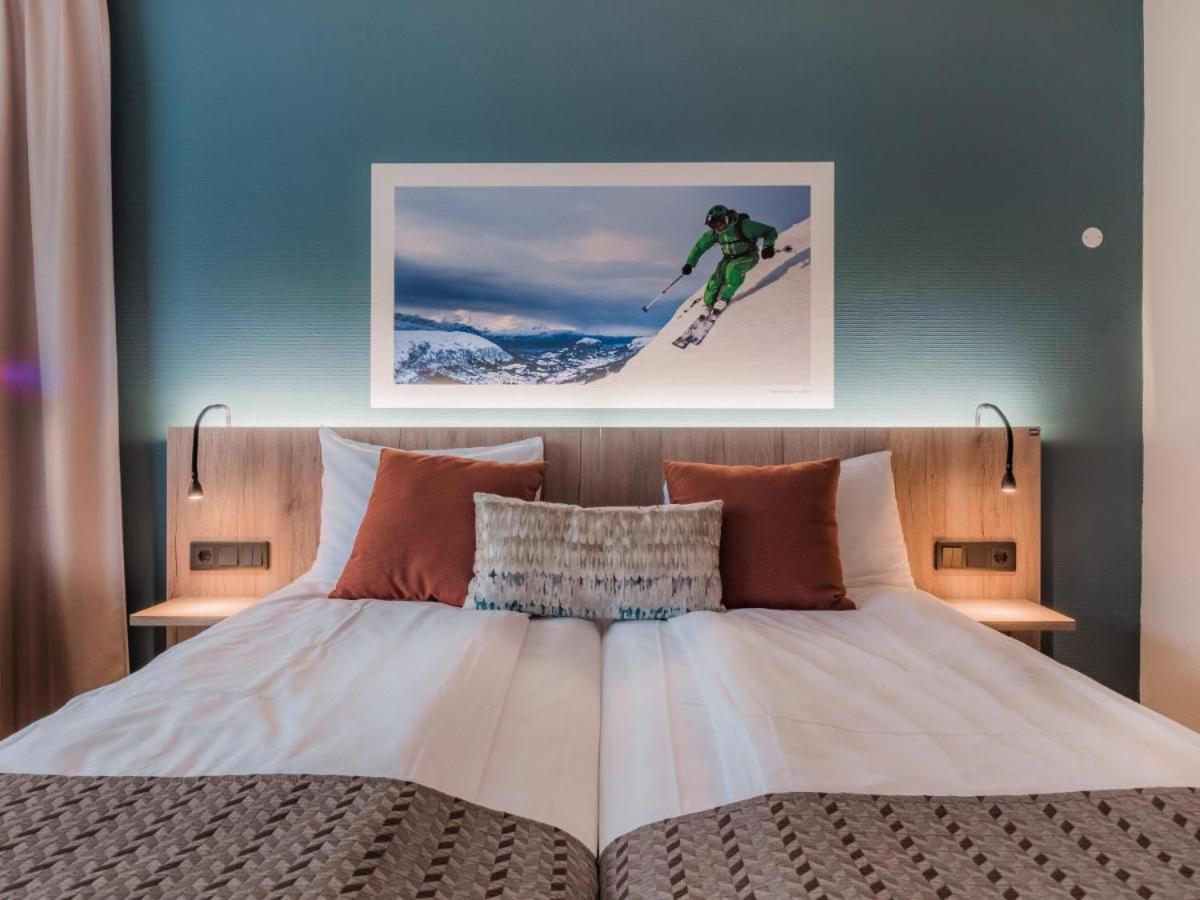 Nordfjord Hotell - Bryggen Нордфьордейд Екстериор снимка